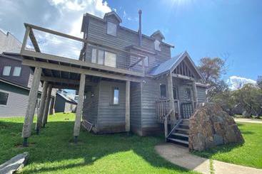 آپارتمان‌های توریست‌ها Powderkeg