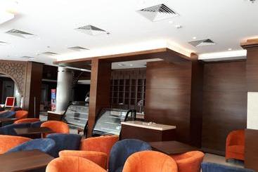 Отель Wahat Al Refaa