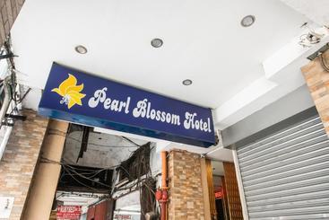酒店 Oyo 475 Pearl Blossom
