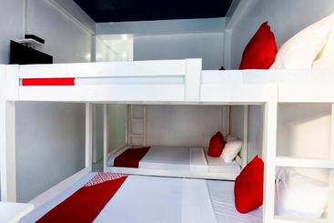 هتل Oyo 466 Issa’s Haven