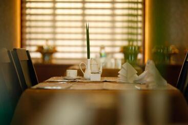 Luxora Hotel And Spa