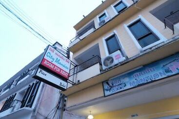 מלון דירות City Mantion