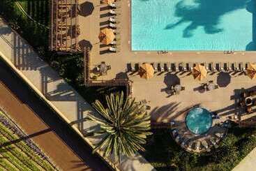 فندق The Cassara Carlsbad, Tapestry Collection By Hilton