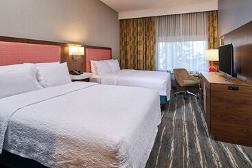 هتل Hampton Inn Anchorage