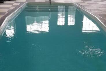 Отель Roosevelt Inn Mount Rushmore