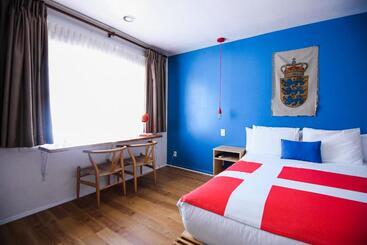 מוטל The Hamlet Inn