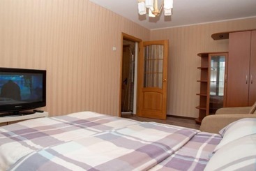 آپارتمان‌های توریست‌ها Apartment On Partizanskiy Pr. 17