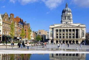 דירות לתיירים Marco Island   2 Bedroom Spacious City Centre Apartment