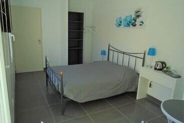 קוטג'' Studio Les Trois Chemins