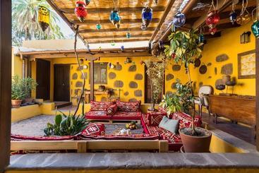 کلبه Bohemian Hideaway Finca Exotic Retreat