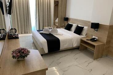 בית מלון כפרי Marvel Deluxe Rooms