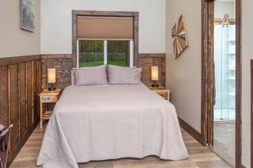 Alaska Back Country Cottages