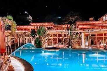 فندق Sababa Resort