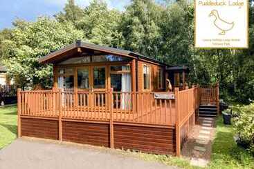 آپارتمانهای توریستها Felmoor Lodge Sleeps 4, Hot Tub & Parking