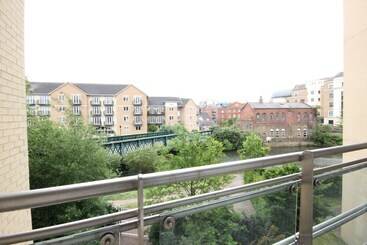 관광객 아파트 The Meridian