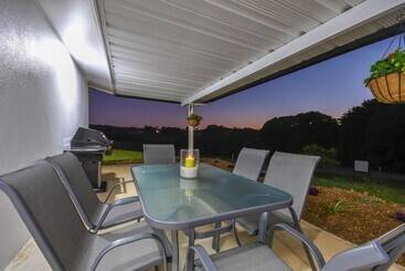 דירות לתיירים Yungaburra Lodge