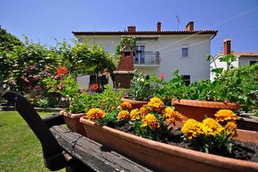 Apartments Loredana
