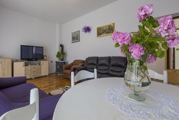 Жильё для туристов Rooms Nevenka