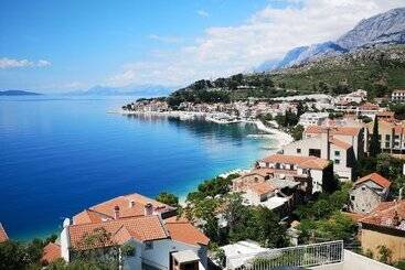 ツーリストアパートメント Apartment Vedrana