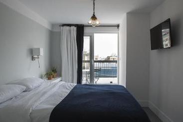 مبيت وإفطار 10 Petraki