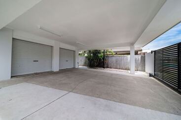 آپارتمانهای توریستها Best Location Welcoming Home