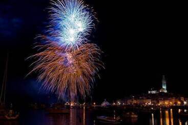 ツーリストアパートメント Apartment Luxury Rovinj