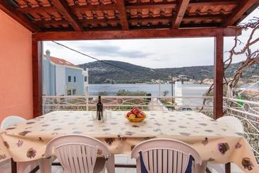 Жильё для туристов Apartments Marija 1921