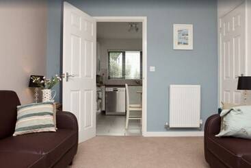 بيت ريفى Fabulous House Very Near Charlestown Harbour