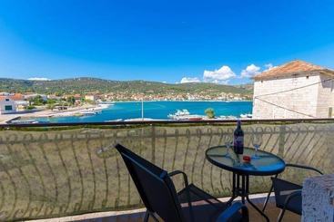 Жильё для туристов Apartment Orlic