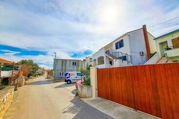 شقق خاصة سياحية Apartment Toma