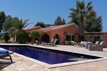 游客公寓 Corfu Golf Countryhouse