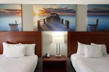 فندق Days Inn By Wyndham Ozark