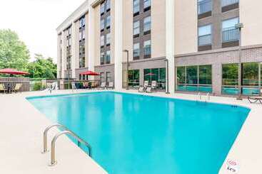 هتل Hampton Inn Bellevue / Nashvillei40 West