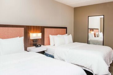 فندق Hampton Inn Eriesouth