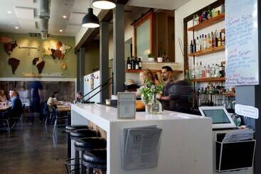 호텔 Hanford House Inn