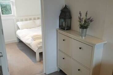 Жильё для туристов Central Windsor Apartments