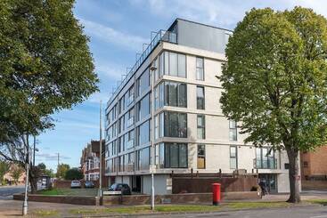 Modern Bedford Blues Apartment