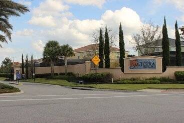 آپارتمان‌های توریست‌ها Aco92227   Solterra Resort   5 Bed 4.5 Baths Villa