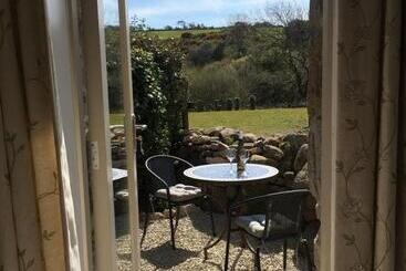 住宿加早餐  Lower Crankan Farm