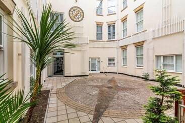 آپارتمانهای توریستها Hounds Gate Court