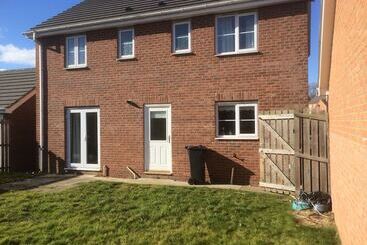 דירות לתיירים Host & Stay   Maddren Way