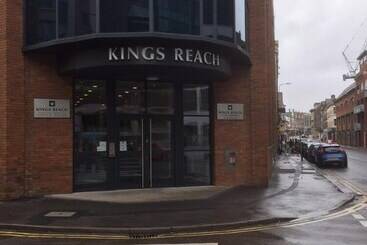 관광객 아파트 Modern Apartment By Creatick