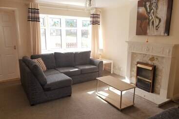 Жильё для туристов Oaksham Drive