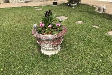 بنسيون Chambre D Hôtes   Les Vernes