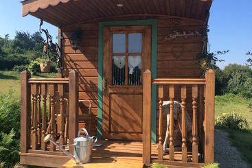 Сельский дом Roulotte De La Scea Ecurie Barre