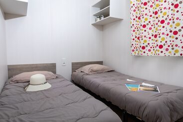 فندق Camping Domaine Des Salins