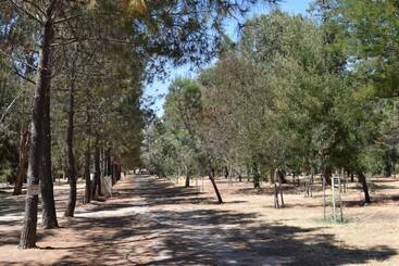 هتل Camping Paradella