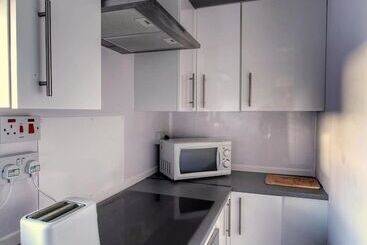 آپارتمانهای توریستها Sea View Retreat   Free Wifi