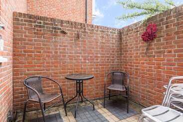 بيت ريفى Angel Mews