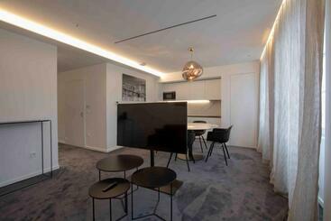 ツーリストアパートメント Bord Eau Guest House